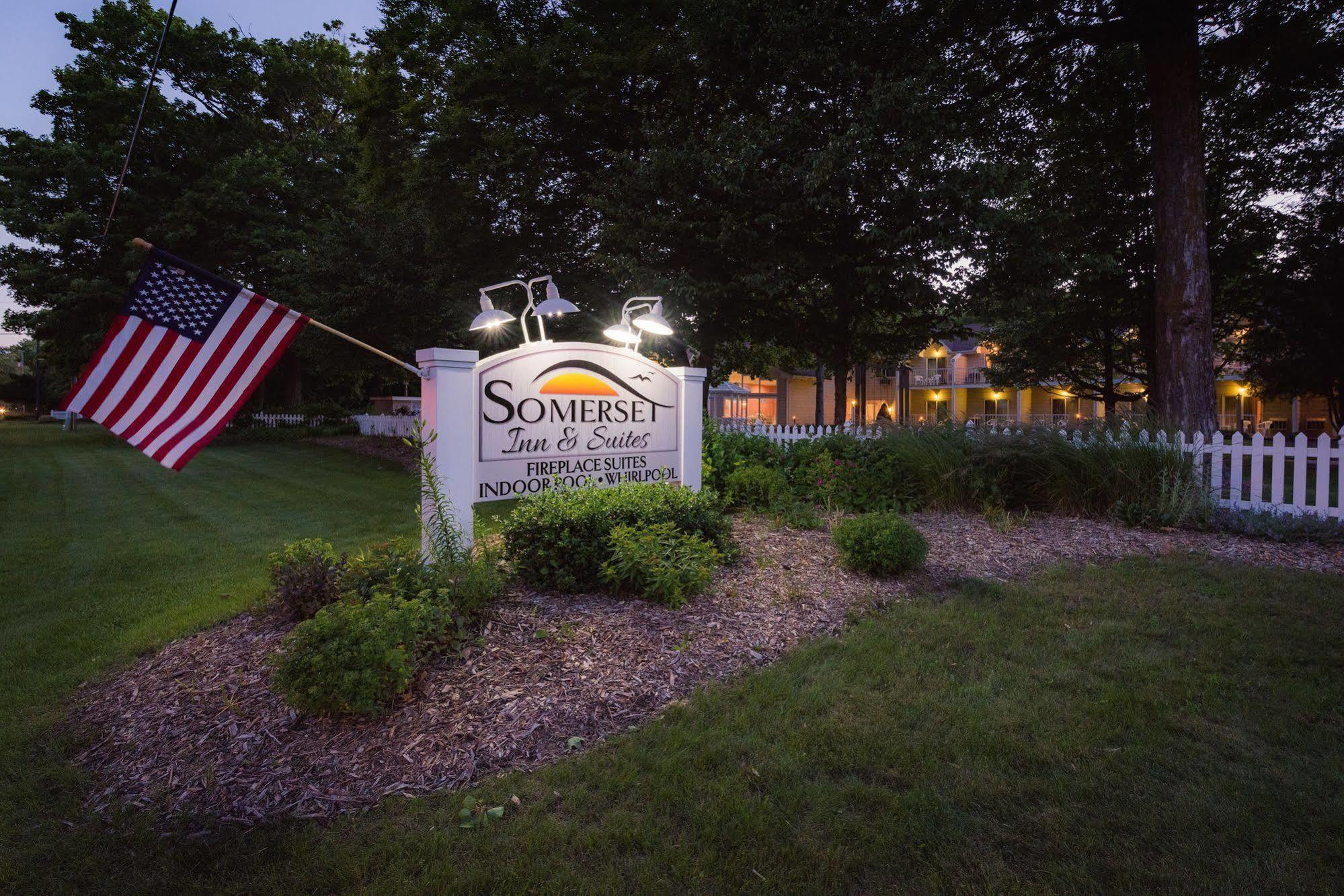 Somerset Inn & Suites Ephraim Bagian luar foto