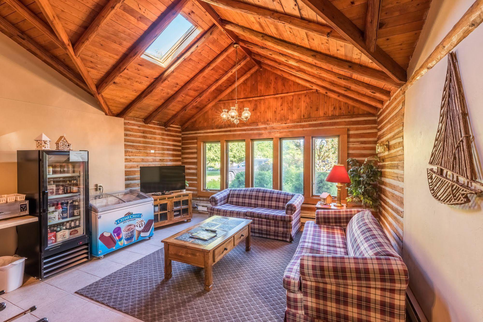 Somerset Inn & Suites Ephraim Bagian luar foto